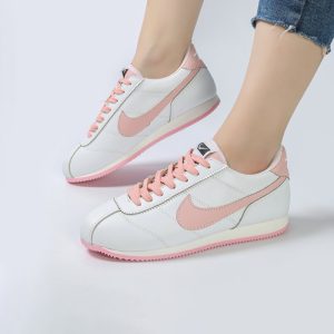 کفش و کتانی زنانه و دخترانه مدل نایک NIKE رنگ سفید صورتی کد 41268