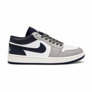 کفش و کتانی مردانه مدل NIKE AIR JORDAN 1 رنگ سفید سرمه ای کد 2282