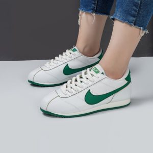 کفش و کتانی زنانه و دخترانه مدل نایک NIKE رنگ سفید فسفری کد 41266